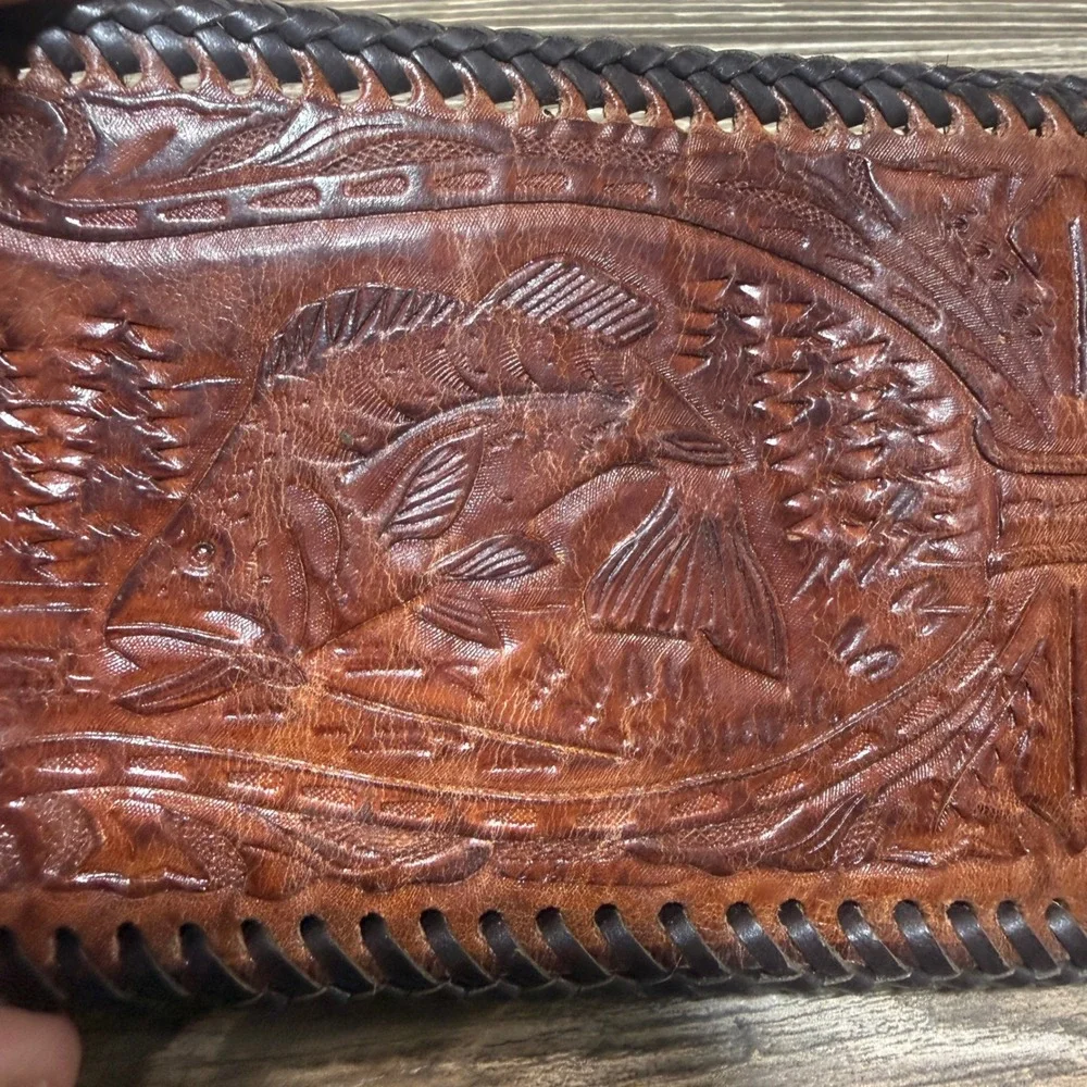 Vintage Hand Tooled Leather Fisherman Bass Wallet Whipstitch Bifold BrownWestern